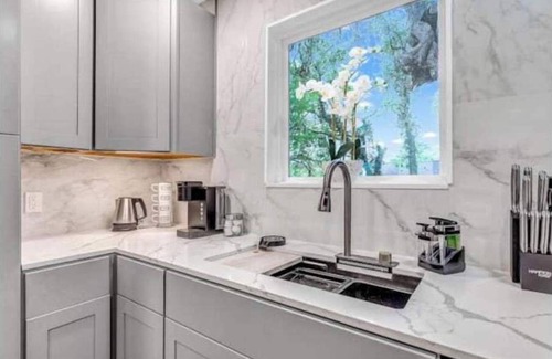 East MLK House | Tranquil Oasis in East Austin