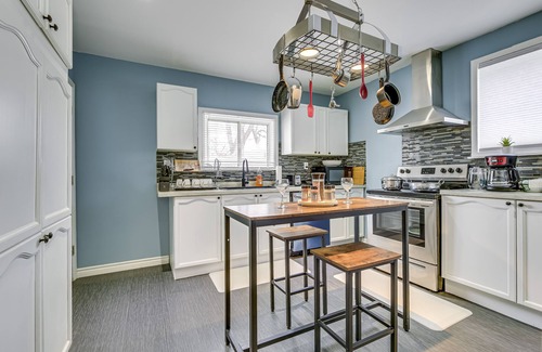 Lakeview House | Tranquil Oasis in Lakeview