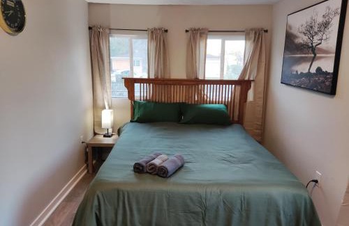 Indianapolis House | TRANQUIL OASIS - Private Rooms -Near Downtown Indianapolis