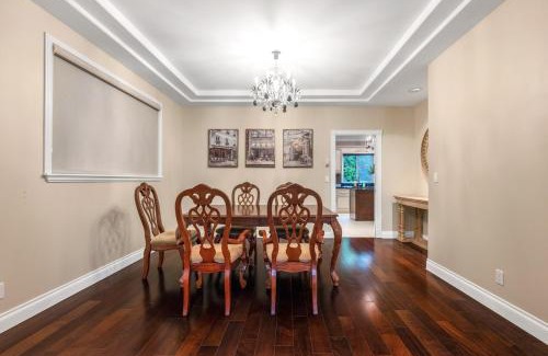 Steveston House | Tranquil Oasis:Your Private Bedroom in Richmond