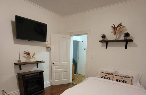 Bay City Apartment | Tranquil "Our Happy Place" #4, Great Location!