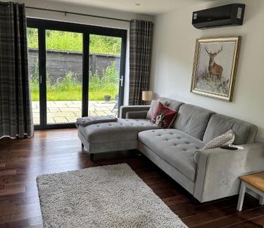 Charlton-on-Otmoor House | Tranquil Oxford retreat 4 Bedroom House aircon