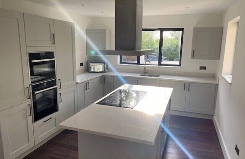 Charlton-on-Otmoor House | Tranquil Oxford retreat 4 Bedroom House aircon