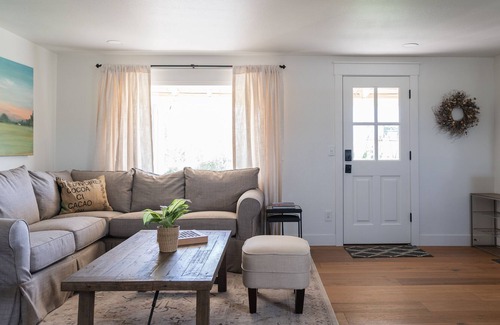 Grand Junction Other | Tranquil Peach Orchard Retreat: Cozy Comfort!