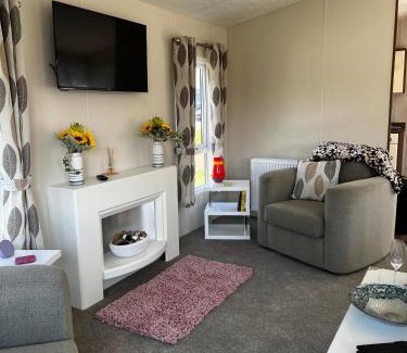 Hopton Apartment | Tranquil Pines