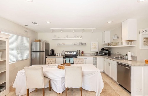 Poway House | Tranquil Private North San Diego Cottage/Guest 1 House