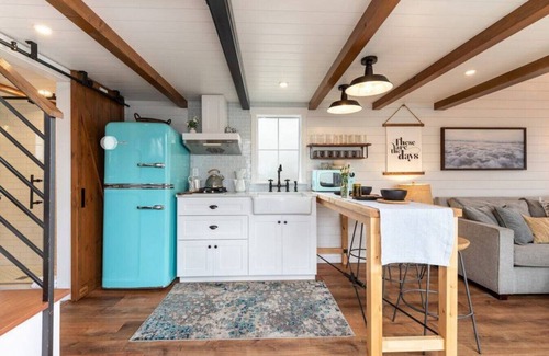 Guerneville House | Tranquil Redwood Retreat