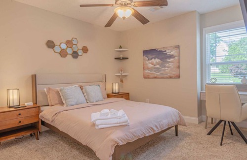 Fortson House | Tranquil Relaxation Family-friendly|Cozy4br|HotTub