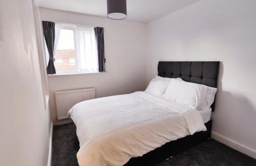 Bicester House | Tranquil Retreat in Bicester