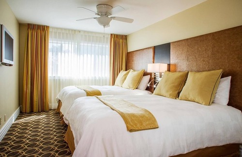 Corte Madera Hotel | Tranquil Retreat Near Ferry & Muir Woods | Outdoor Pool | Parking | BBQ Area