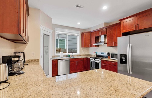 Kent House | Tranquil Retreat on SE 101st Pl – Perfect Getaway for Relaxation Awaits #41907