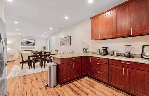 Kent House | Tranquil Retreat on SE 101st Pl – Perfect Getaway for Relaxation Awaits #41907