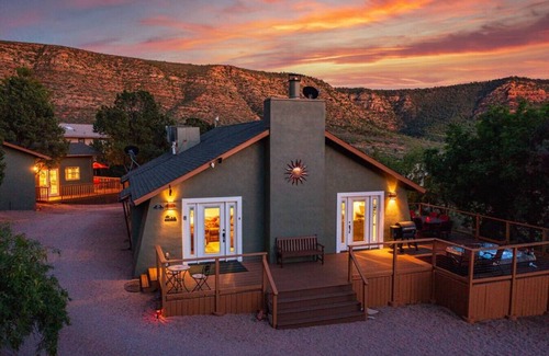 Sedona House | Tranquil retreat w/views; near trails & Bell Rock