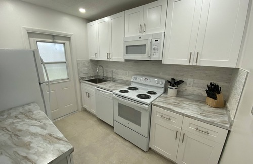 Sailboat Bend Apartment | Tranquil Sailboat Bend Hideaway - 2 Bedroom Bliss