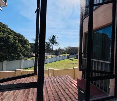 Meer En See Apartment | Tranquil Shores Modern 1BR WiFi Pool Beach