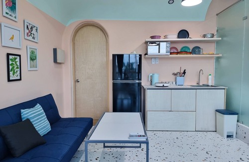 Phu Nhuan Apartment | Tranquil Studio with Kitchen near Airport in bustling area