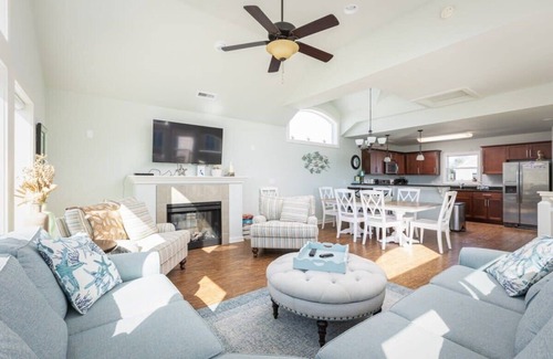 Whalehead Beach House | Tranquil Sunrises, Pool & Boardwalk Path to Beach!