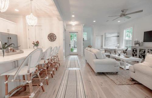 Treetop House | Tranquil Tides by AvantStay Seacrest Pool Access Bikes