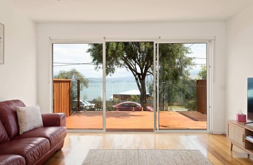 Opossum Bay Cottage | Tranquil Tides Garden Cottage Perfection