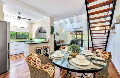 Marrara Apartment | Tranquil Townhouse: HUGE Pool & Golf Course views