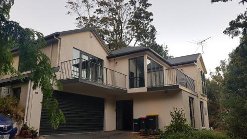 Cashmere House | Tranquil Treehouse