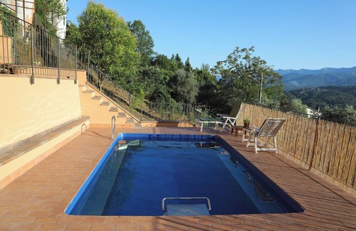 San Terenzo Monti House | Tranquil Tuscan House with Pool and Scenic Views