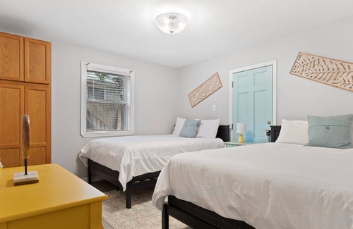 Broadmoor Apartment | Tranquil Uptown Escape: Family-Friendly 3BR, 2BA, Parking, Hot Tub, Spacious Backyard