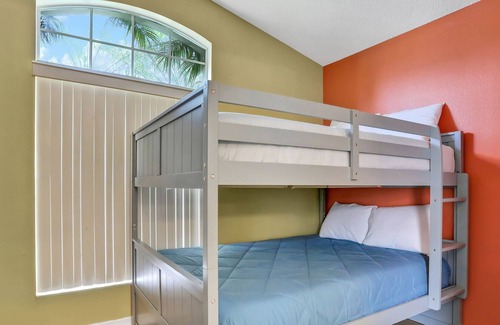 Eagle Pointe South House | Tranquil vacation home with private pool & pond located minutes from theme parks