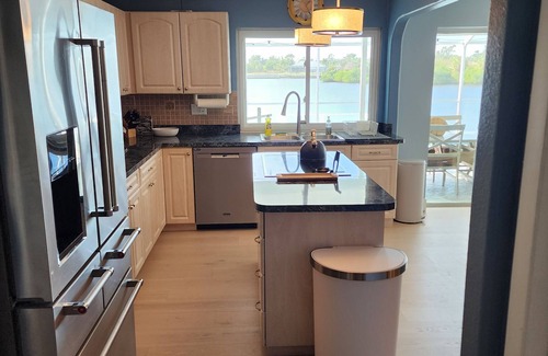 Port Charlotte House | Tranquil Waterfront Pool Home with beautiful views and sunsets and great fishing
