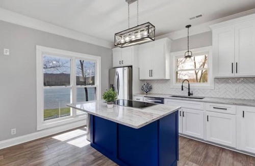 Ashland City House | Tranquil waterfront getaway