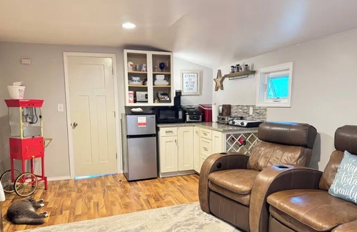 Smyrna House | Tranquil Waters at Blue Lake - Tiki Loft, Hot Tub, Fire Pit, Outdoor Kitchen