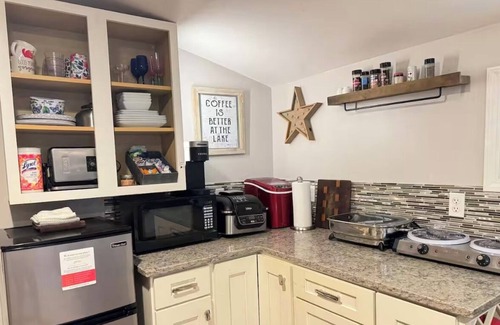 Smyrna House | Tranquil Waters at Blue Lake - Tiki Loft, Hot Tub, Fire Pit, Outdoor Kitchen