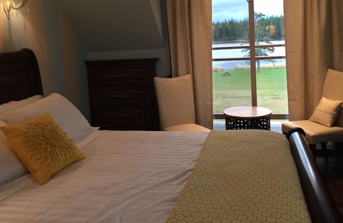 Reidville Bed & Breakfast | Tranquil Waters Inn