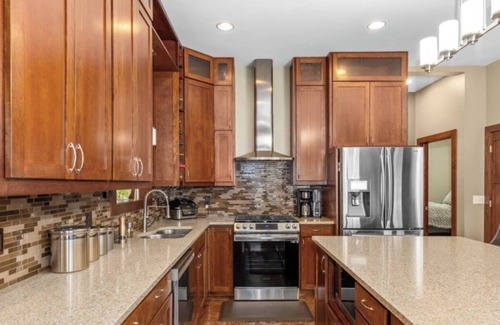 Smyrna House | Tranquil Waters on Blue Lake - Barrel Sauna, Hot Tub, Sleeps 12, Fire Pit
