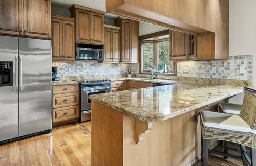 Smithville House | Tranquil Waters Retreat: Hot Tub & Scenic Views