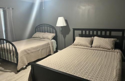 Pine Castle House | Tranquile Vacation Home near Universal studio