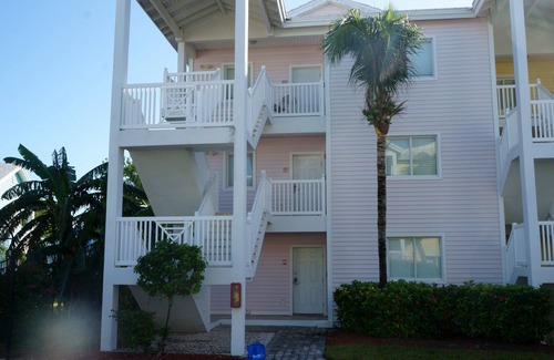 Alice Town House | "Tranquility" - 2 Bedroom/2 Bath