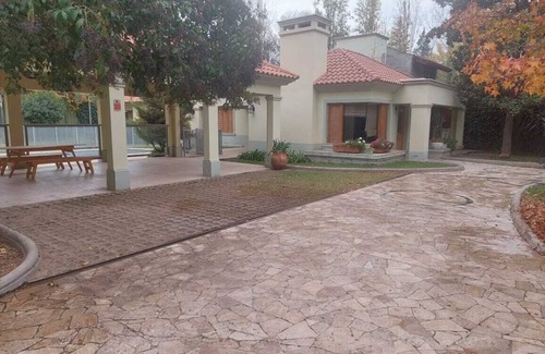 Chacras de Coria Apartment | Tranquility and calm a few blocks from the square of Chacras de Coria.