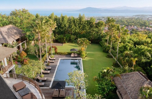 Taman Griya Villa | Tranquility and Luxury 6 Bedroom Villa, Jimbaran