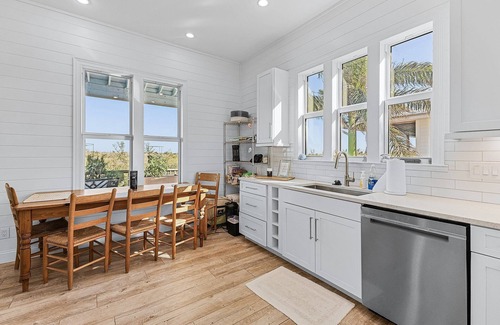 Saint James City House | Tranquility in St. James City! 2/2 Overlooking Mangroves!