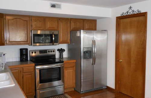 Gravois Mills House | Tranquility-Lakefront 4 Bdrm w/Huge Dock Ozarks Raceway 6.4, The Loop 8.2 miles