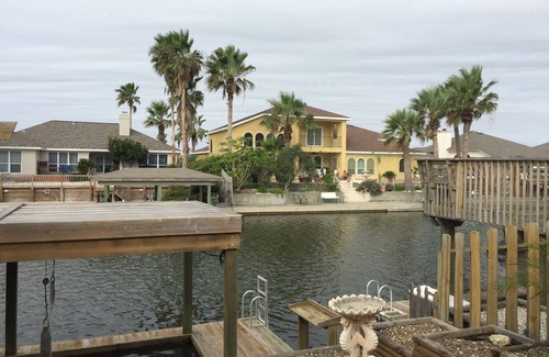 Corpus Christi House | Tranquility on the Canal, Winter Texans' Getaway