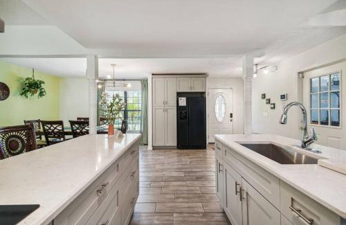 Kissimmee House | TRANQUILITY! PRIVATE Gated Estate! Boats, RVs OK! Has Separate Apt, Fishing, Hiking, LOW Rates!