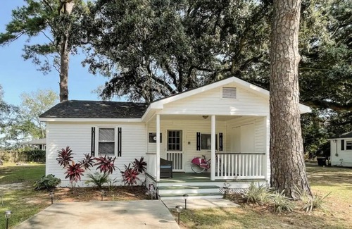 Beaufort Cottage | Tranquility Retreat - Sleeps 4 - 10 MIN TO PARRIS ISLAND