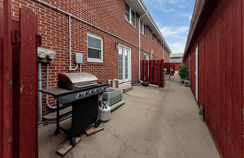 Brandon House | Tranquility Townhome - Near Sioux Falls, SD