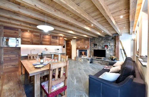 Valtournenche Apartment | TRANQUILLO E ROMANTICO