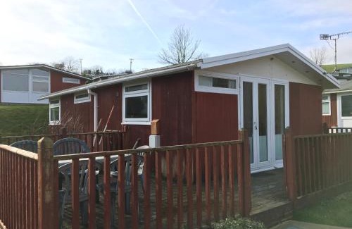 Llanybri Ski Chalet | Tranquilo cabanas