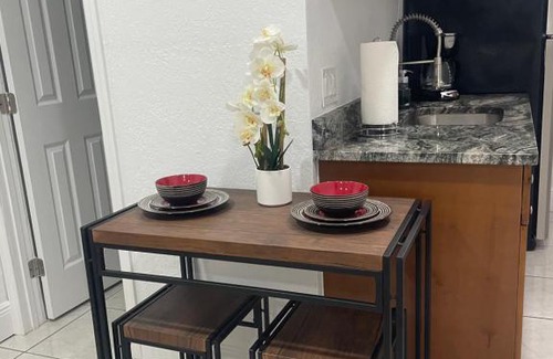 Town N County Park Apartment | tranquilo y fantastico apartamento cerca de playas y areopuerto