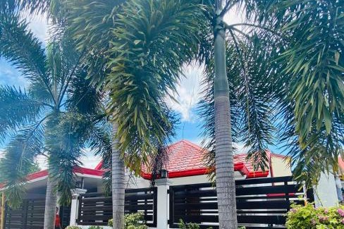 Butuan House | Transient Homestay Eastwood Baan