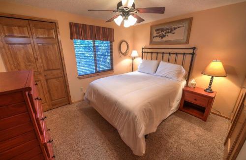 West Yellowstone House | Trapper Condo Unit 7